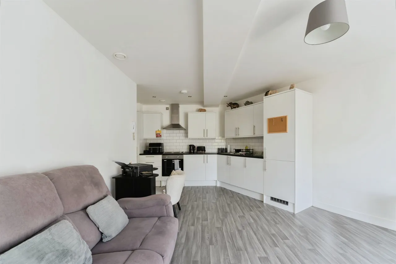 Elm Road North, Birkenhead, CH42, photo 6