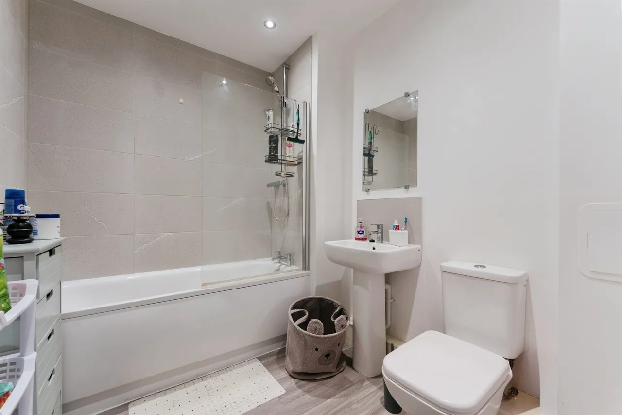 Elm Road North, Birkenhead, CH42, photo 8