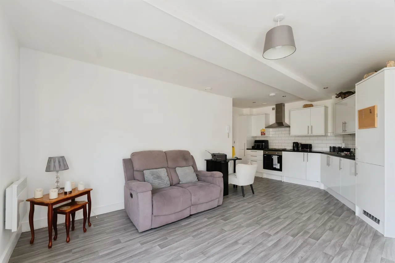 Elm Road North, Birkenhead, CH42, photo 7