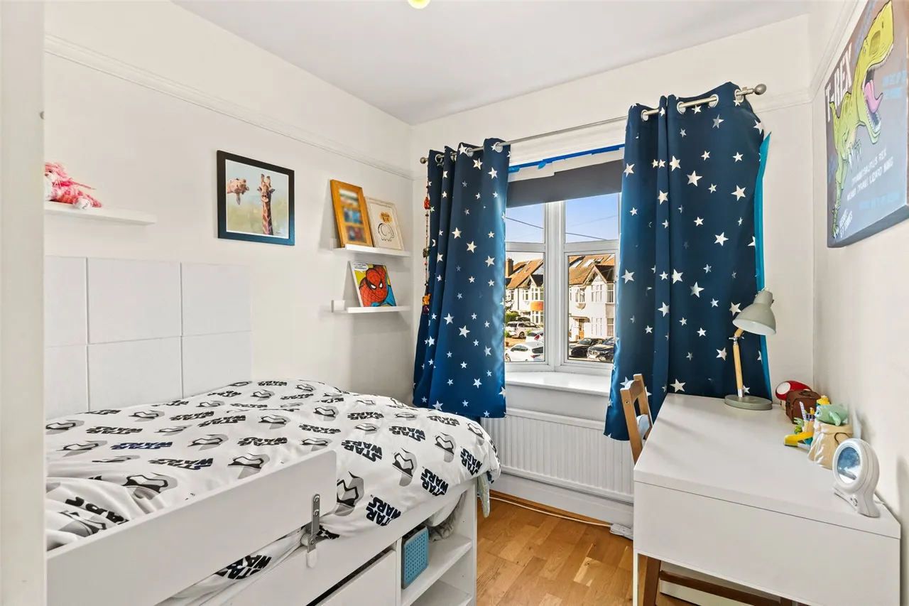 Heddon Close, Isleworth, TW7, photo 10