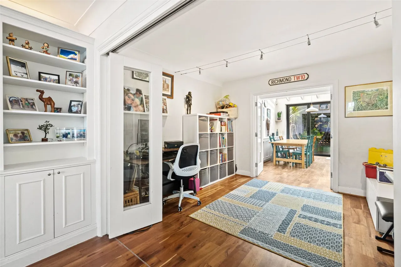 Heddon Close, Isleworth, TW7, photo 4