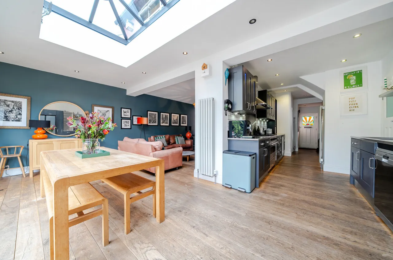 Park Road, Camberley, Surrey, GU15 2SW, photo 2