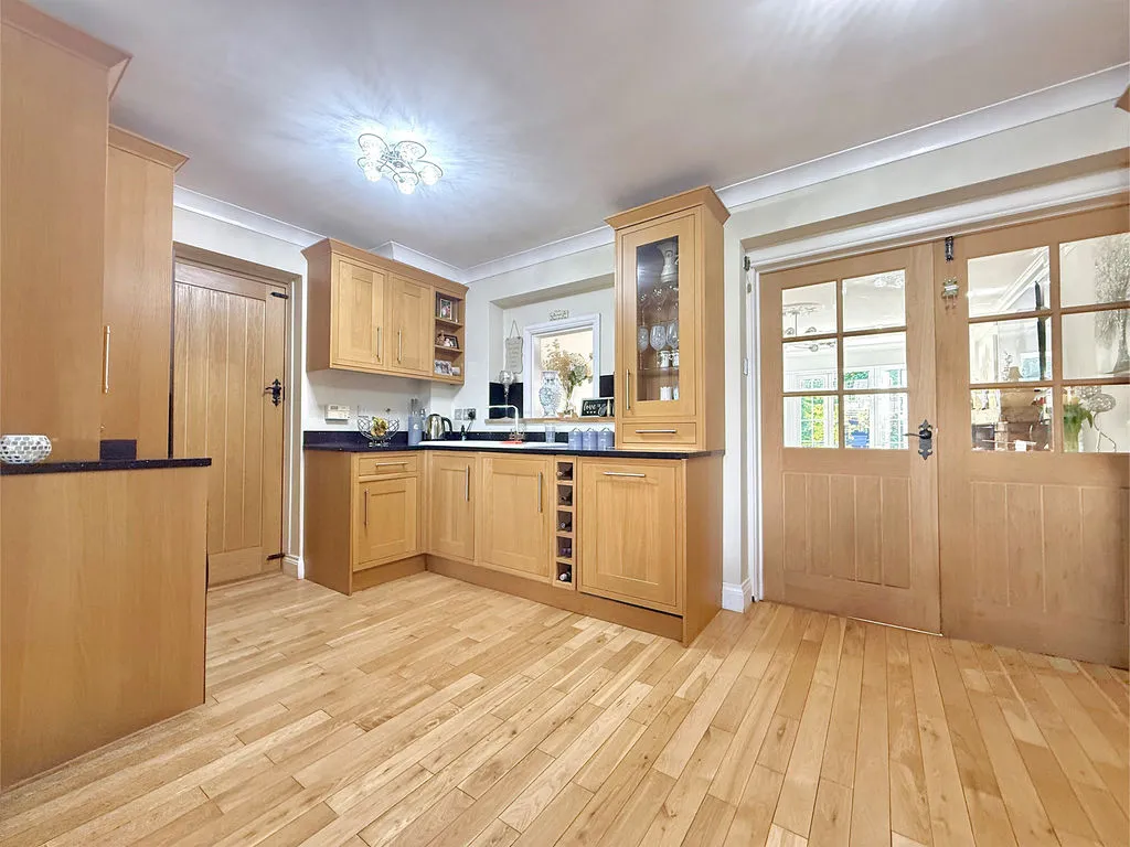Harlestone Close, Luton LU3 4DW, photo 11