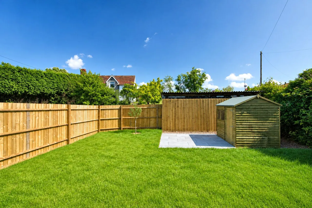 Gloucester Road, Rudgeway, photo 5