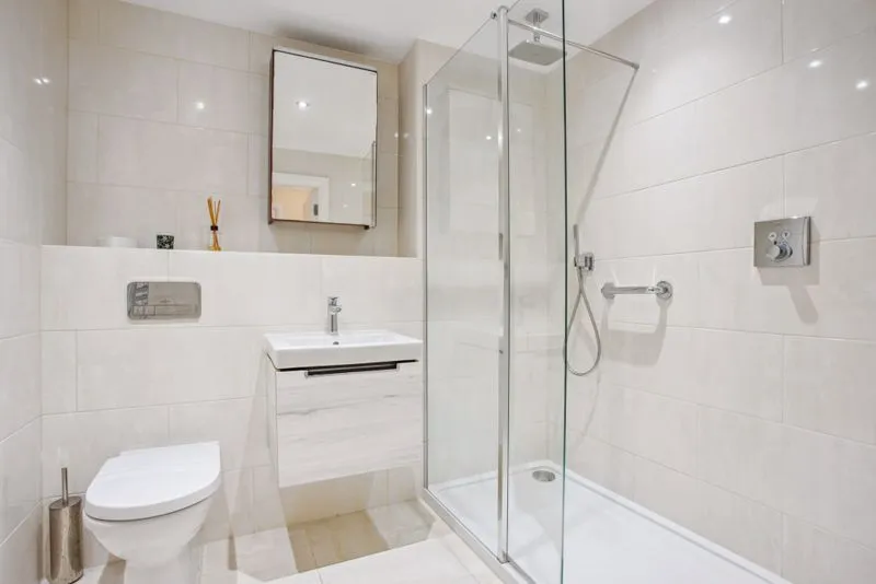 Wharf Lane, Bourne End SL8 5RU, photo 8