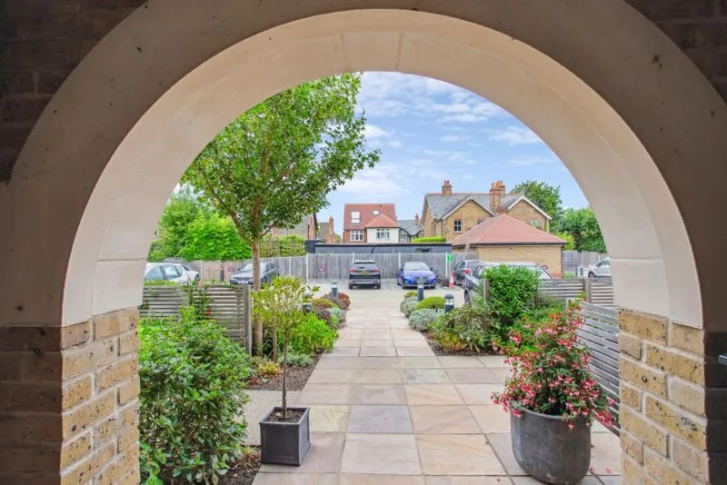 Wharf Lane, Bourne End SL8 5RU, photo 5
