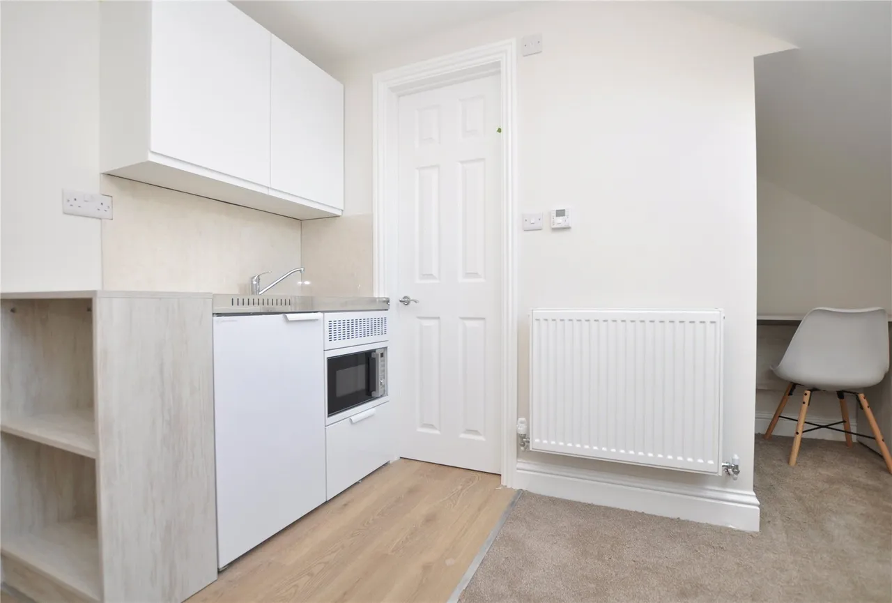 Church Lane East, Aldershot, GU11, photo 2