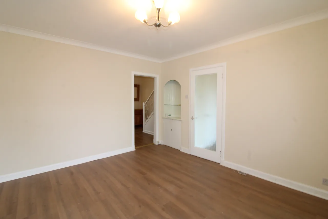 Kinpurnie Road, Ralston, photo 4