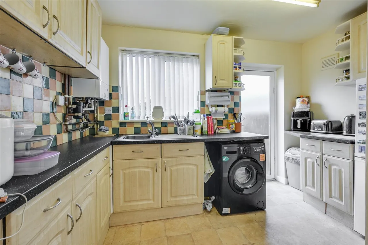 Barrydale Avenue, Beeston, NG9, photo 9