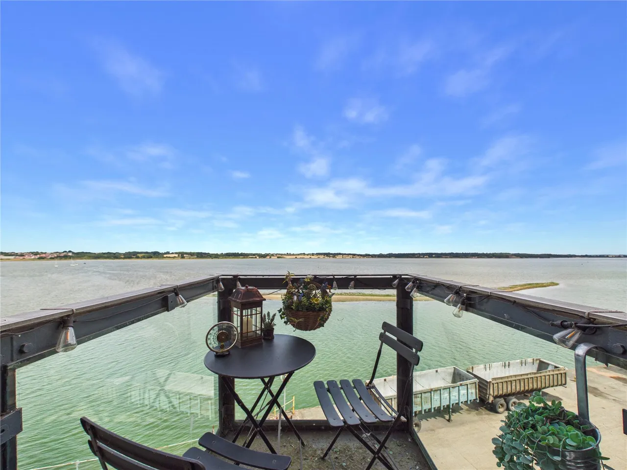1 bed upper floor for sale, High Street, Mistley, CO11
