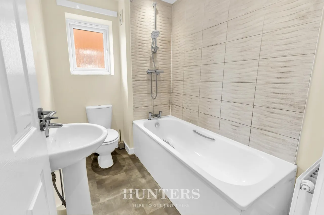 Martindale Crescent, Middleton, M24, photo 15