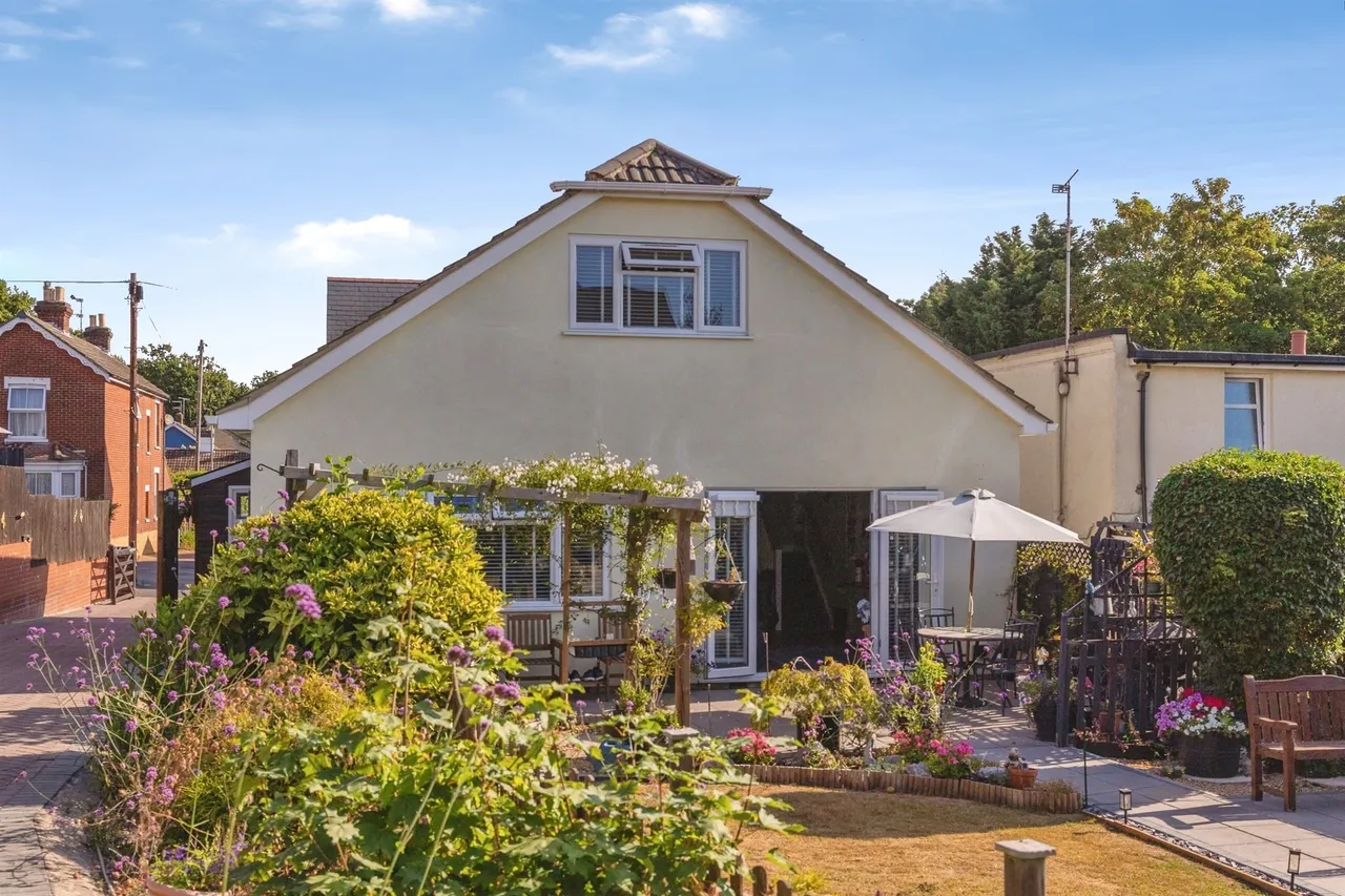Avondale Road, Waterlooville, PO7, photo 22