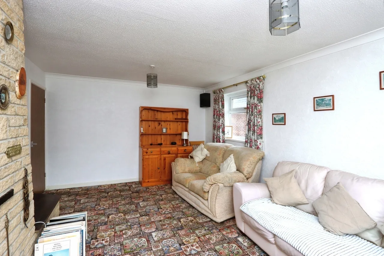 Brier Close, Waterthorpe, Sheffield, S20, photo 5