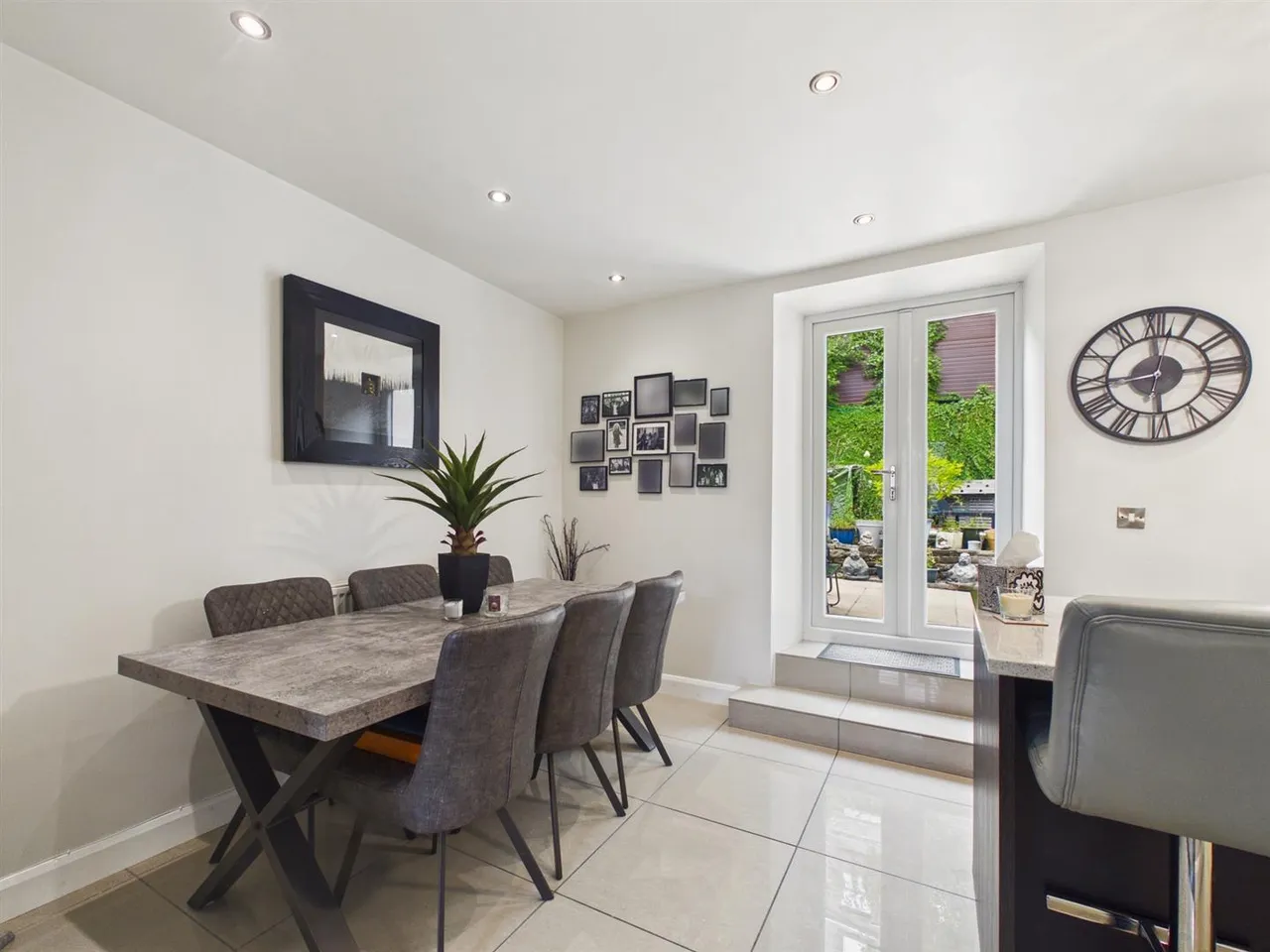 Nunsfield Road, Buxton, photo 4