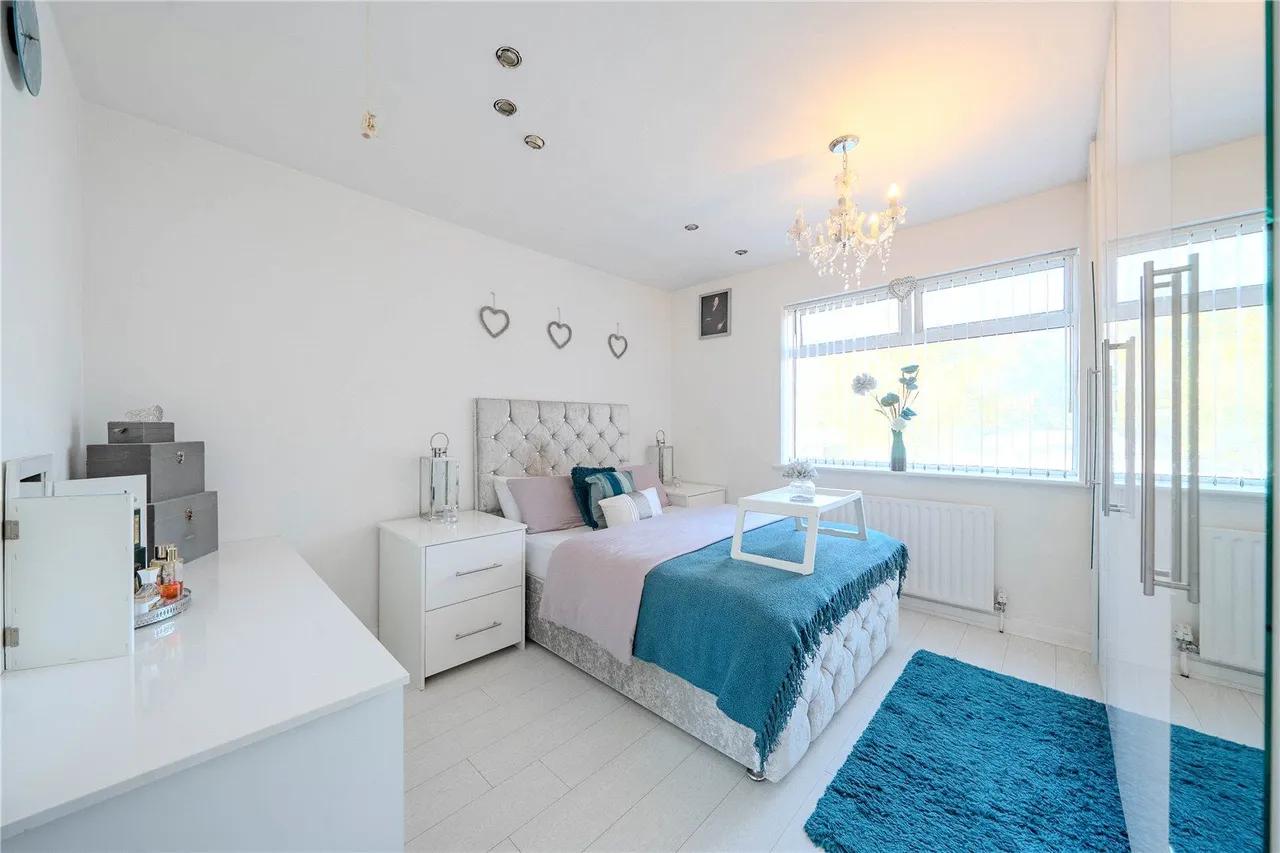 Allerton Grange Avenue, Leeds, LS17, photo 6