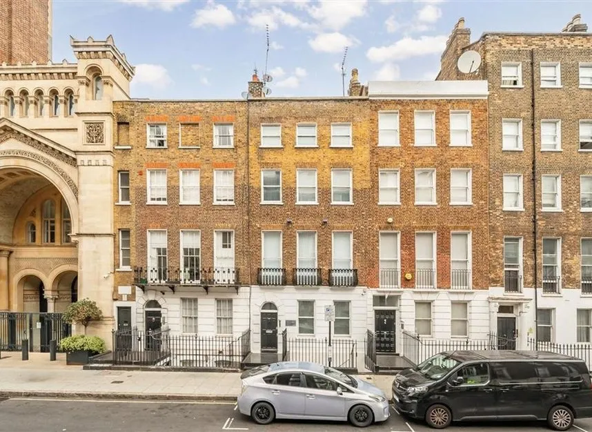 3 bed house to rent, Upper Berkeley Street, Marylebone, W1H