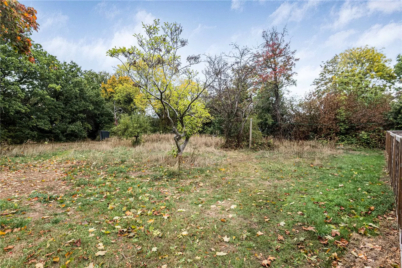 Park Road, New Barnet, EN4, photo 19