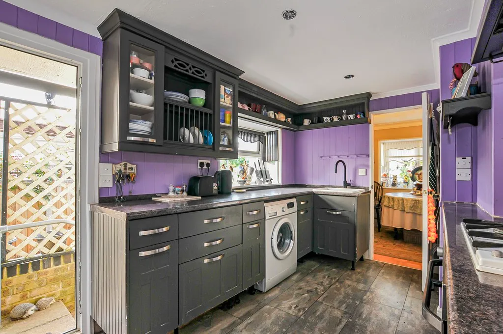 Firs Drive, Orchards Residential Park, SL3, photo 20