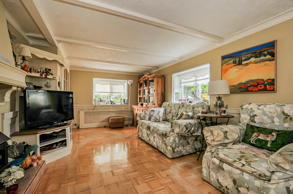 Firs Drive, Orchards Residential Park, SL3, photo 25
