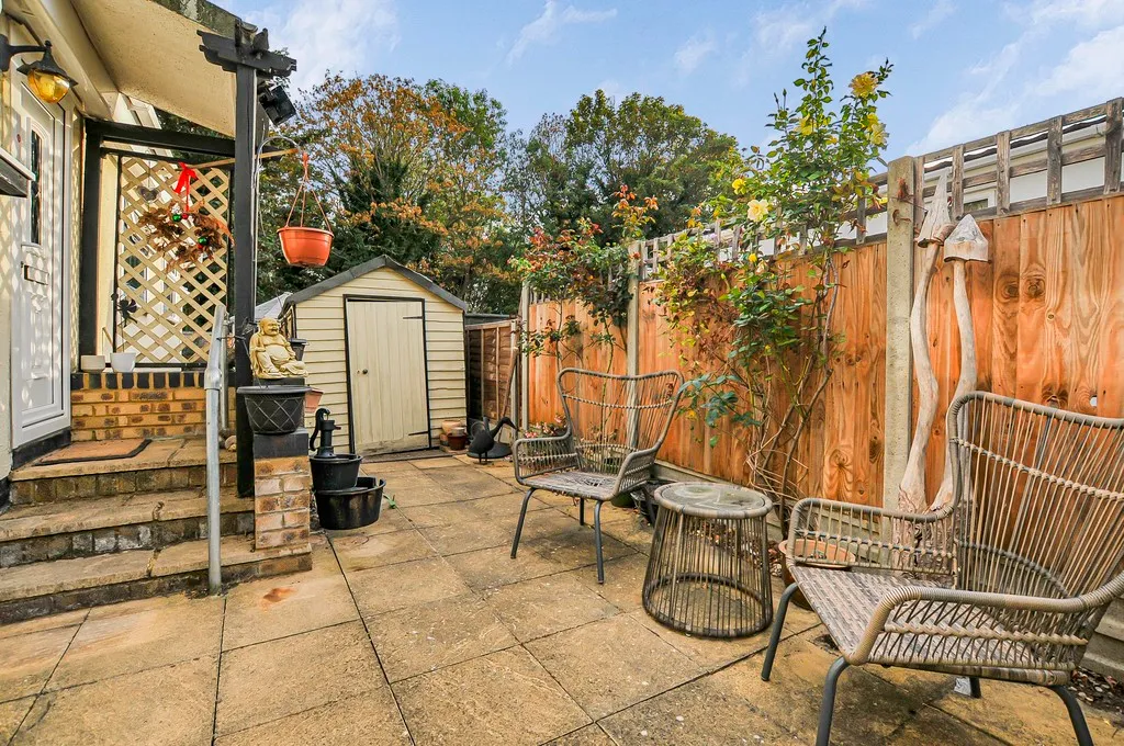 Firs Drive, Orchards Residential Park, SL3, photo 3