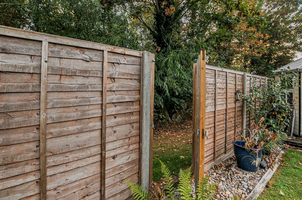 Firs Drive, Orchards Residential Park, SL3, photo 14