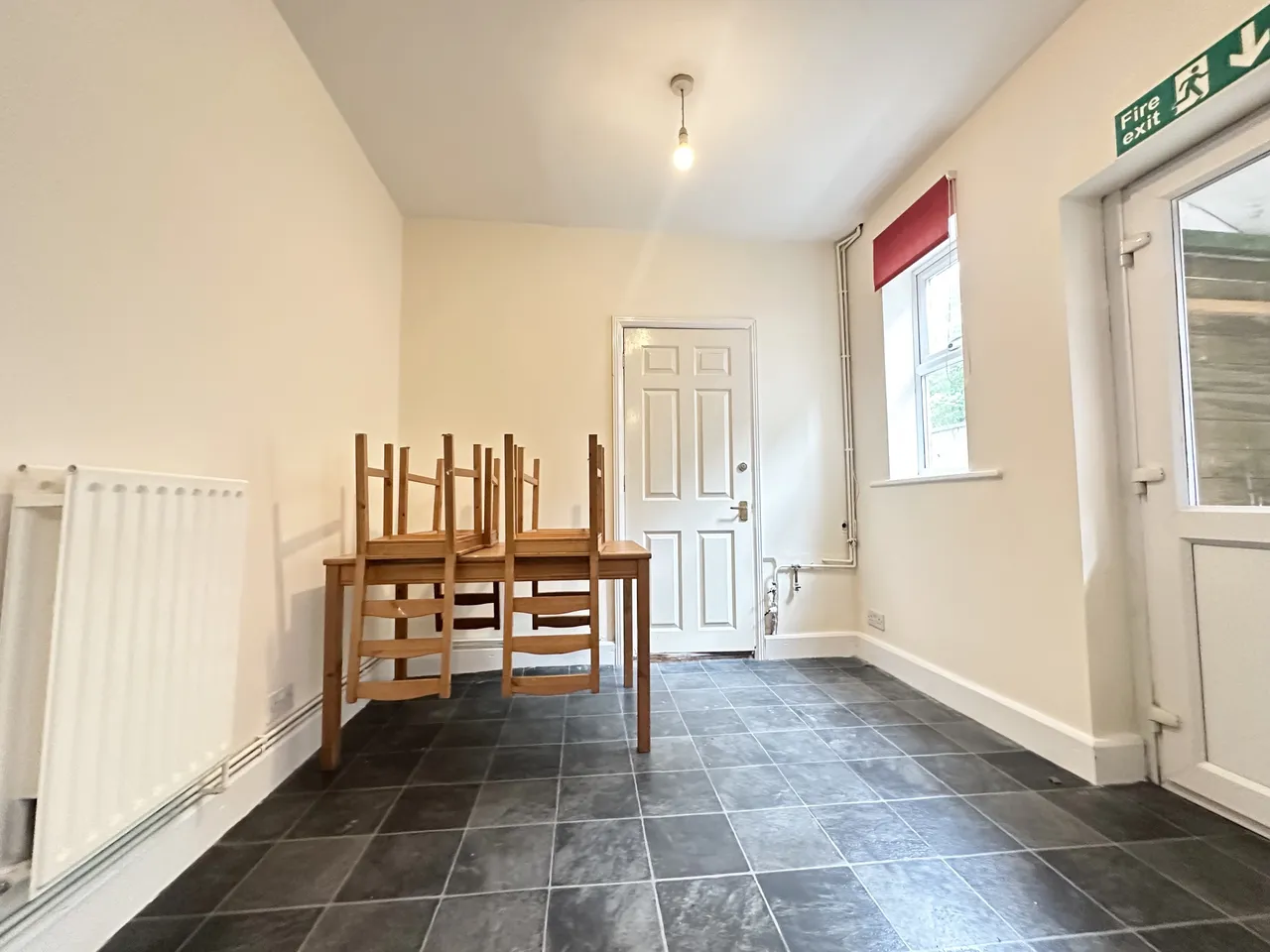 Park End Road, GL1, photo 3