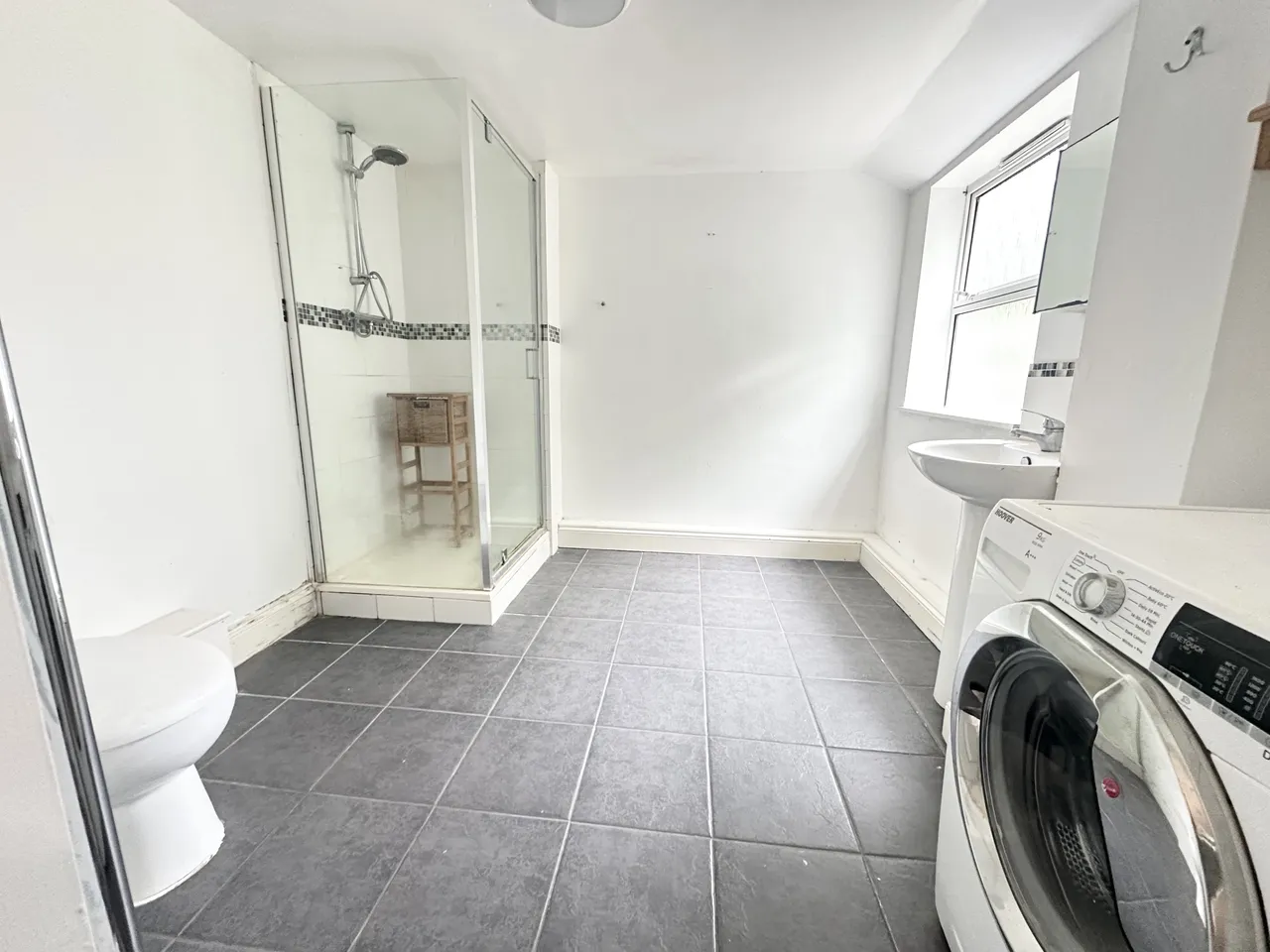 Park End Road, GL1, photo 6