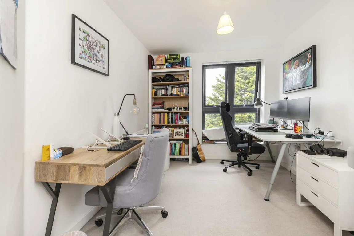 Garratt Lane, SW17, photo 5