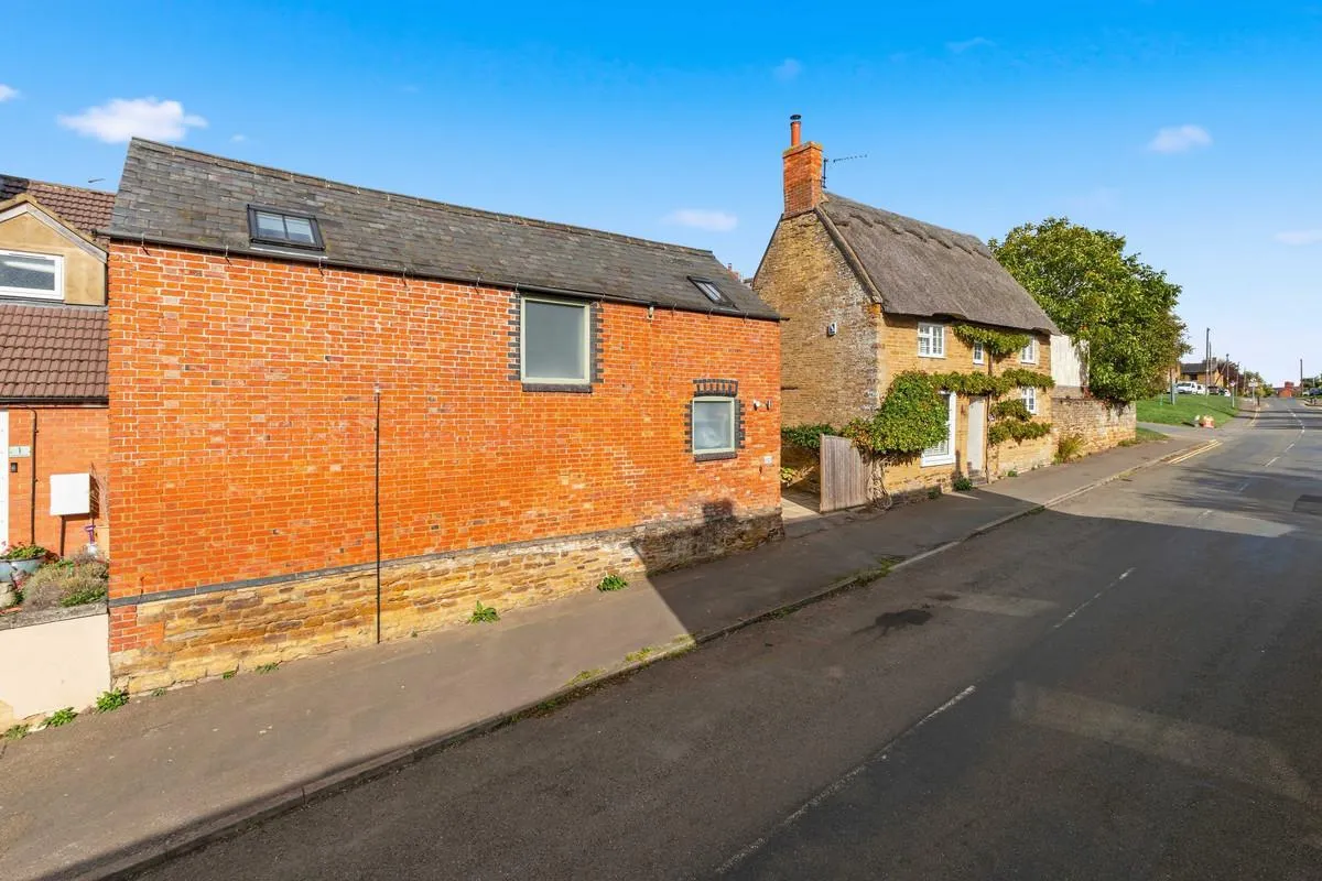 Hillside Kettering Road, Walgrave, NN6, photo 35