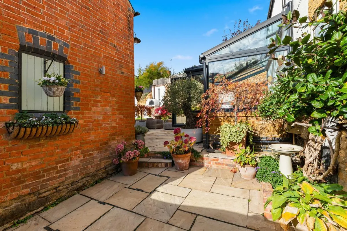 Hillside Kettering Road, Walgrave, NN6, photo 45