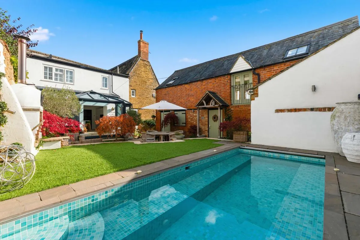 5 bed house for sale, Hillside Kettering Road, Walgrave, NN6