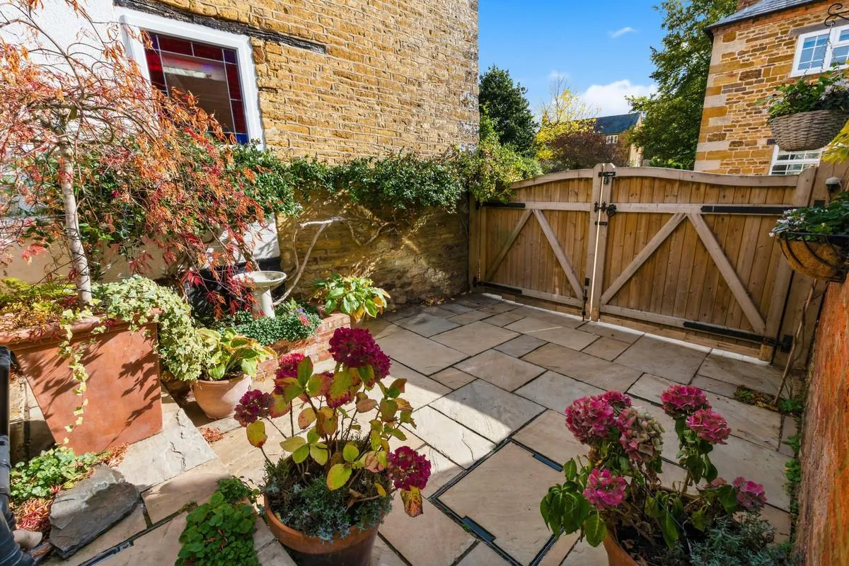Hillside Kettering Road, Walgrave, NN6, photo 46