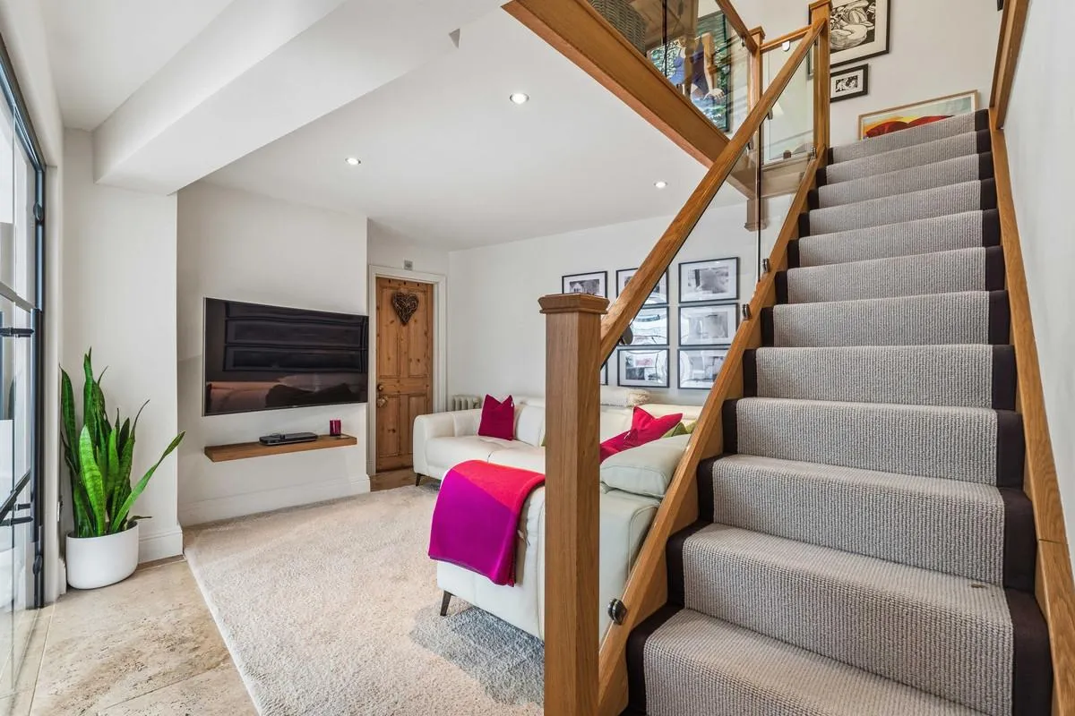 Hillside Kettering Road, Walgrave, NN6, photo 15