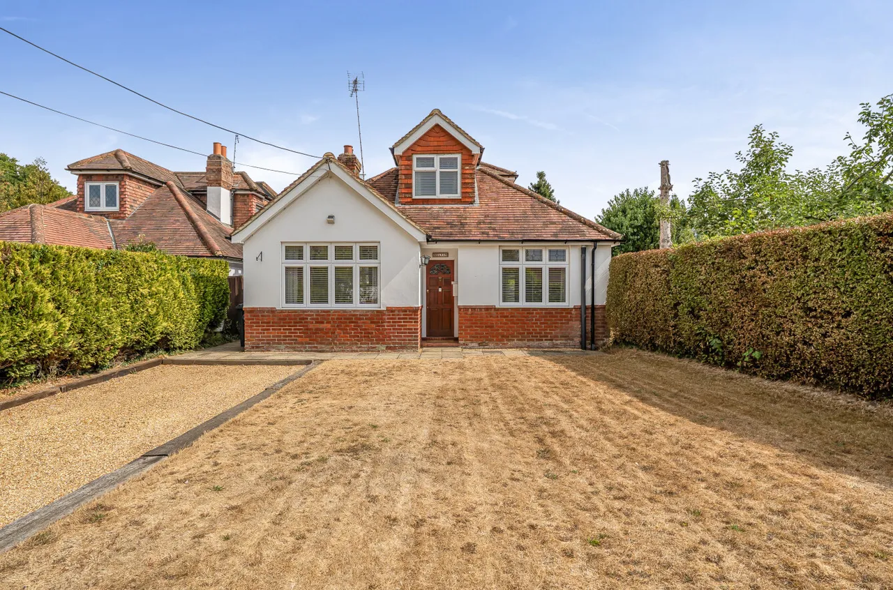 Halebourne Lane, Chobham, Woking, Surrey, GU24 8SL, photo 19