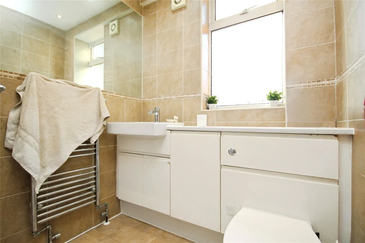 Green Lane, Dagenham, RM8, photo 5