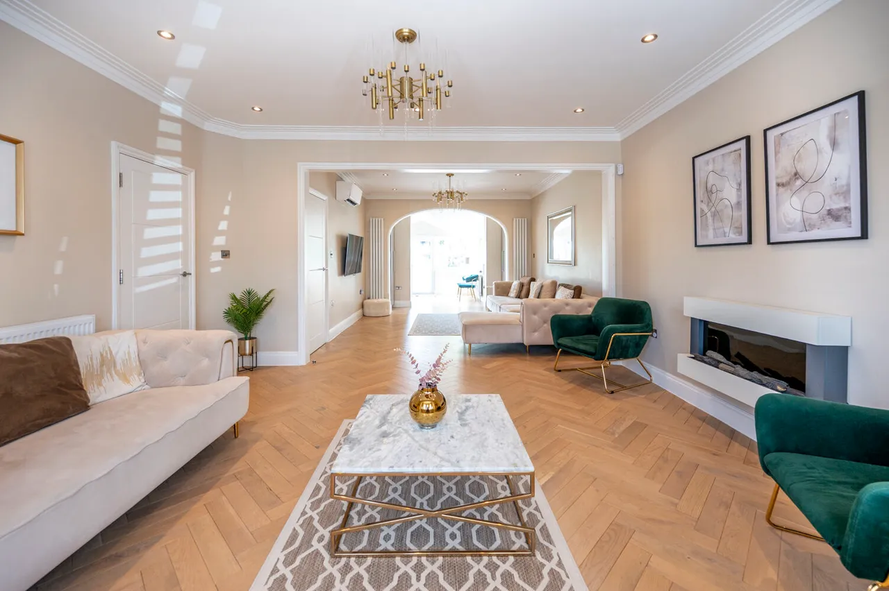 26 Warren Road, London, photo 2