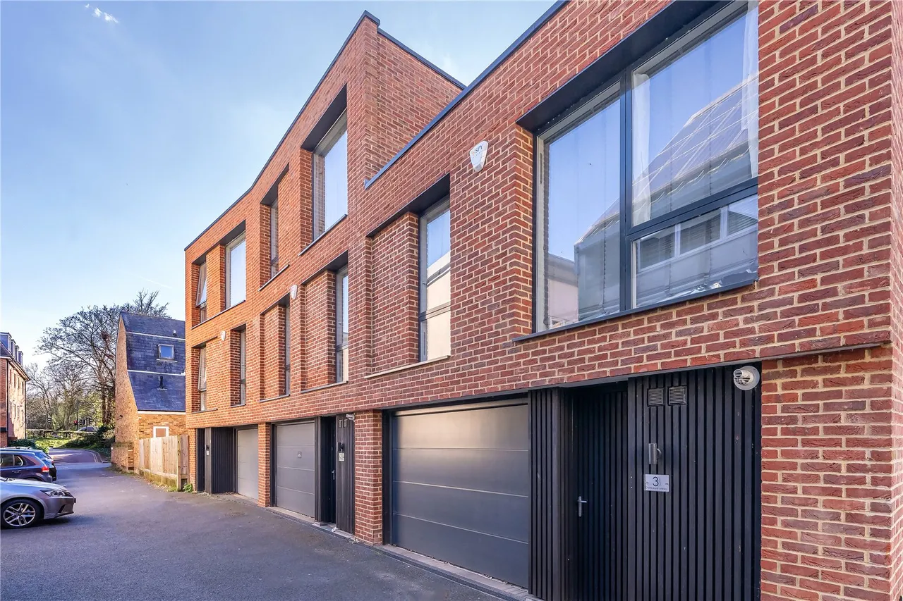 Old Bakery Mews, Hampton Wick, Kingston, KT1 4FU, photo 9
