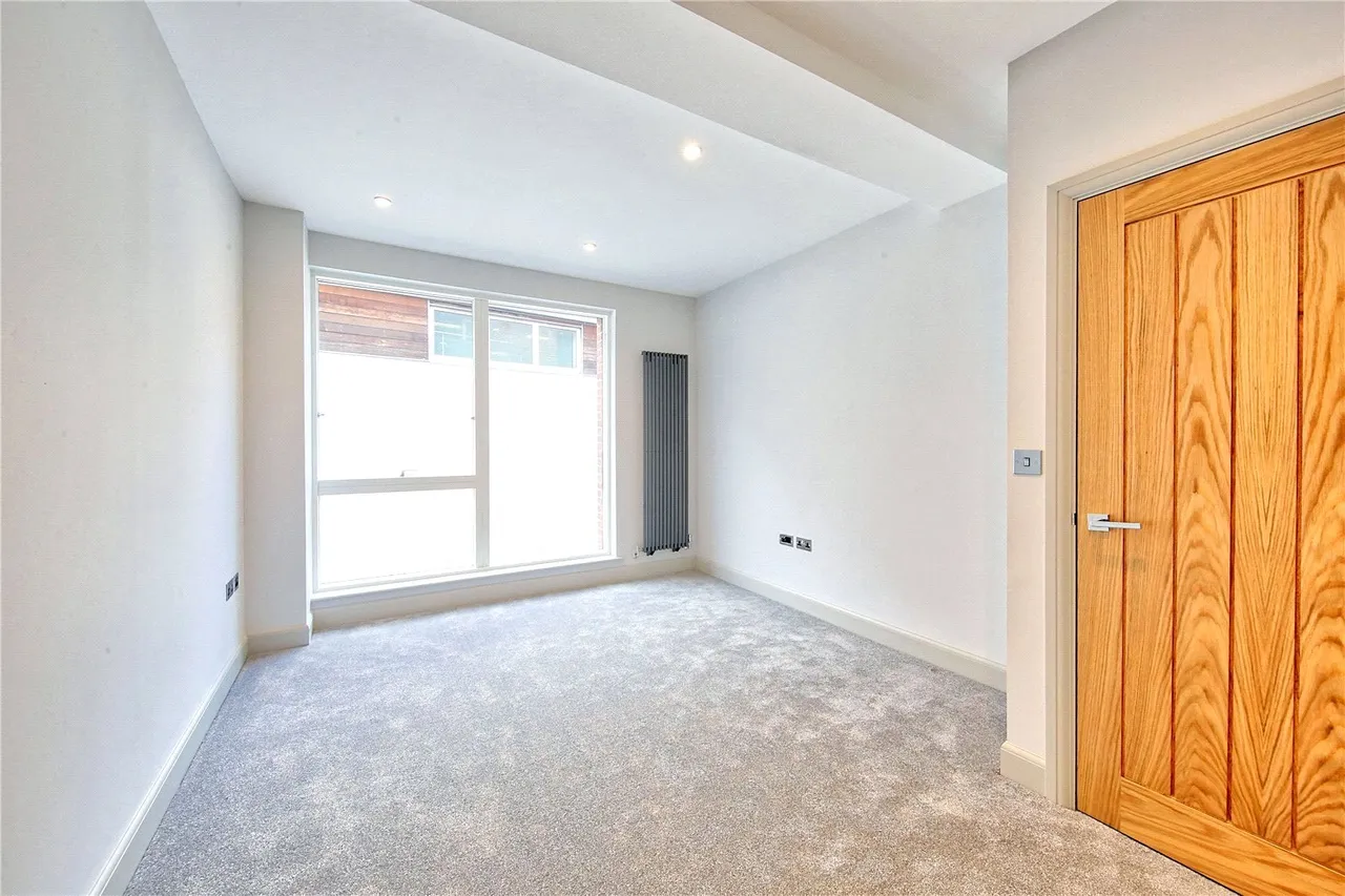 Old Bakery Mews, Hampton Wick, Kingston, KT1 4FU, photo 6