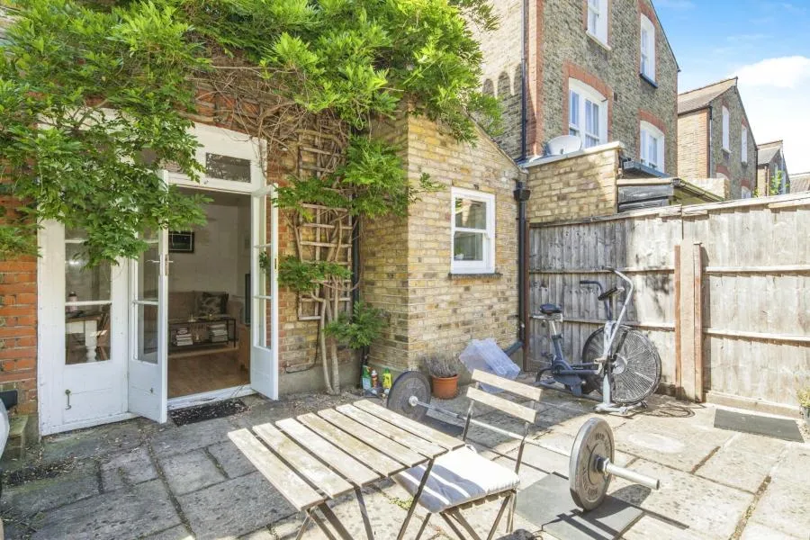 Bowood Road, SW11, photo 6