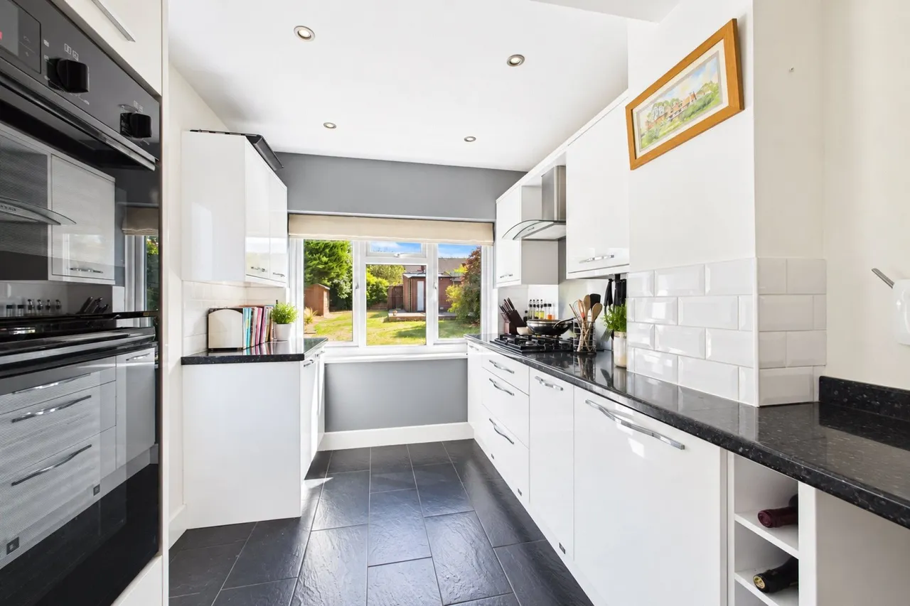 Church End Lane, Tilehurst, RG30, photo 5