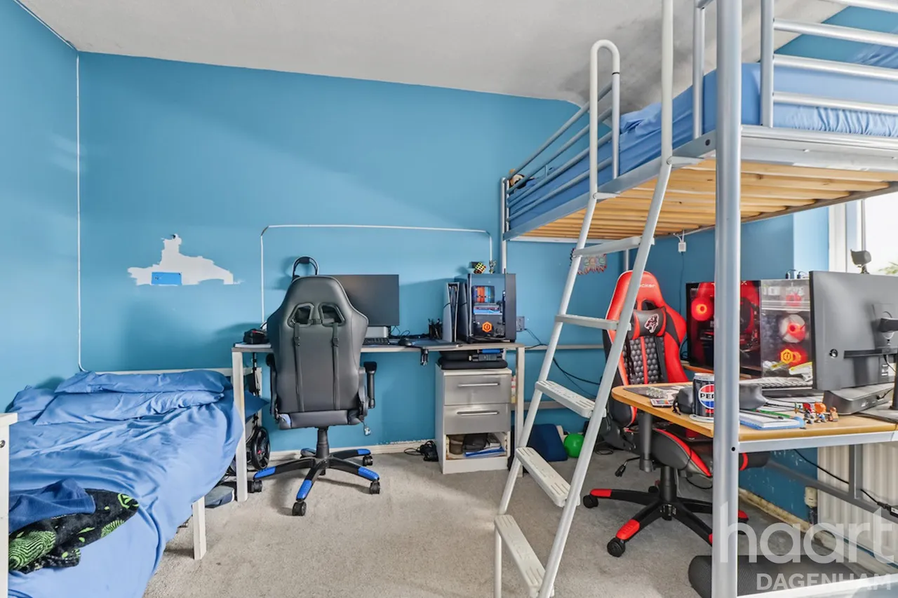 Rusholme Avenue, Dagenham, RM10, photo 6