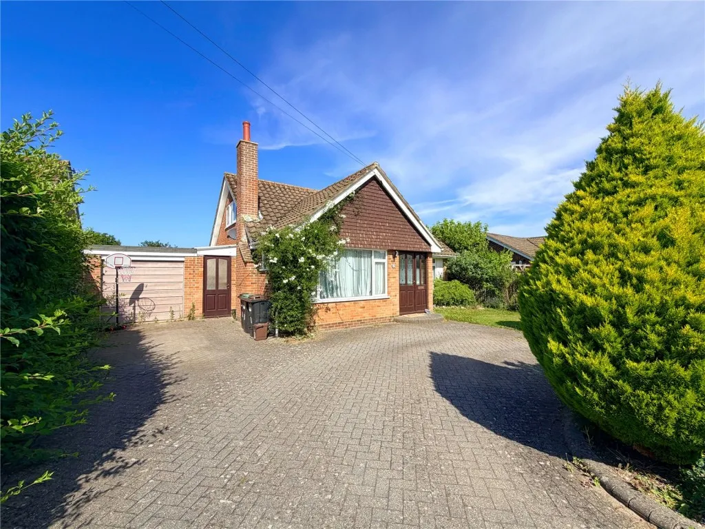 4 bed house for sale, Pennington, Lymington
