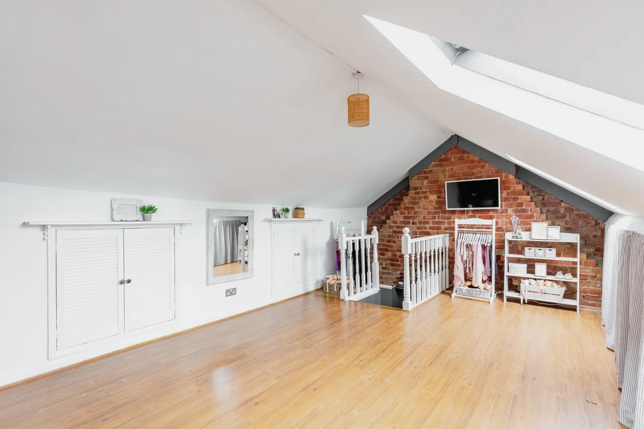 Debdale Road, Wellingborough, NN8, photo 13