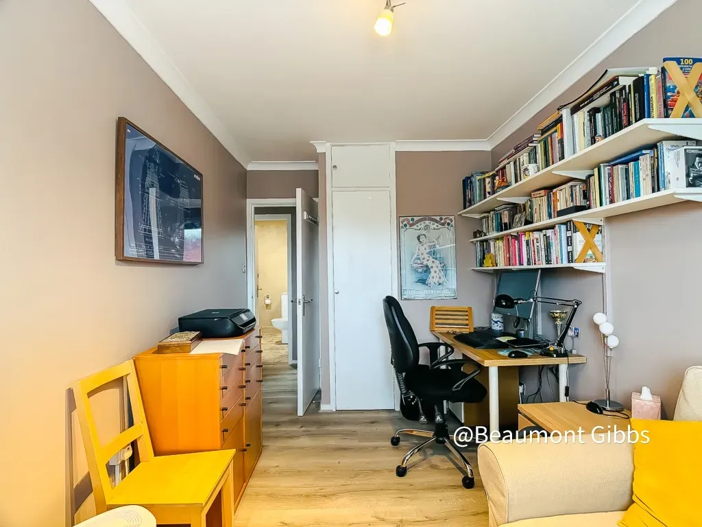 Cleanthus Close, Shooters Hill, SE18, photo 13