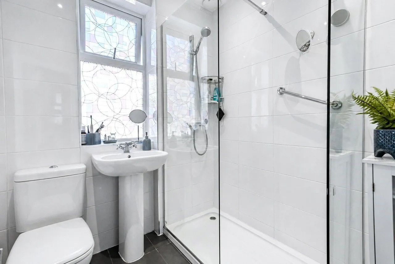 Ashbourne Road, Eccles, Manchester, Greater Manchester, M30, photo 13