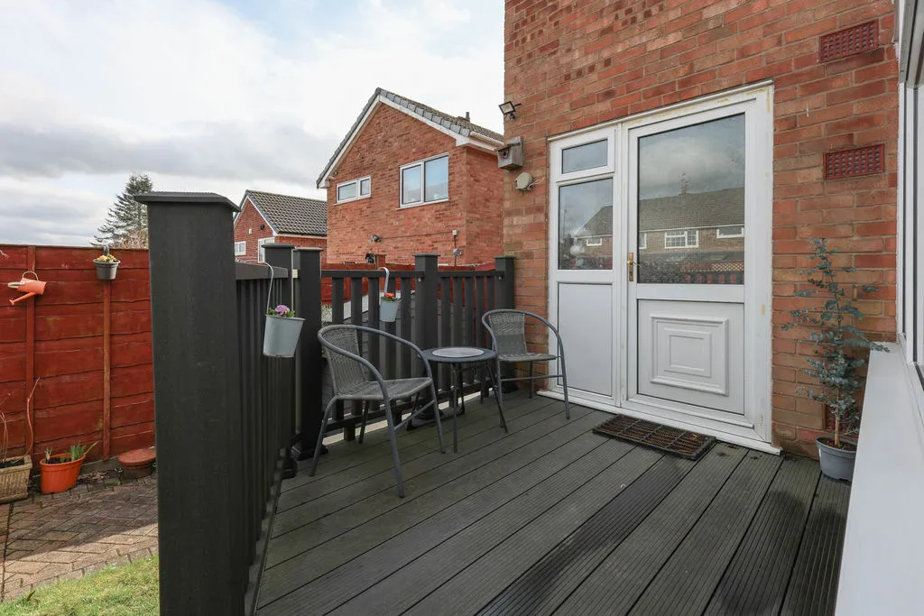 Conway Close Summit, Heywood OL10 4SG, photo 30