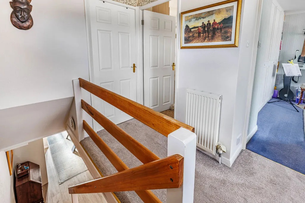 Conway Close Summit, Heywood OL10 4SG, photo 12