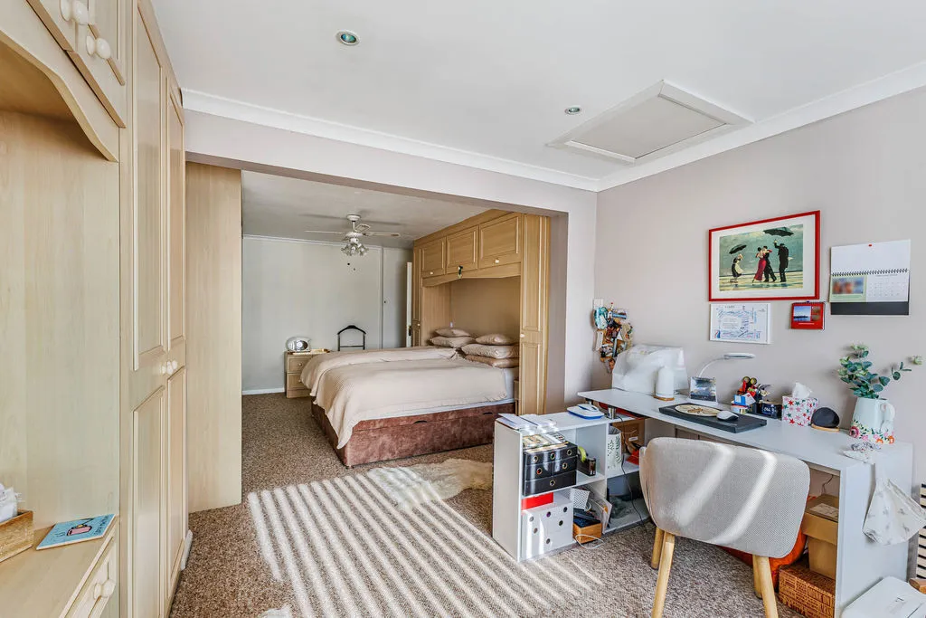 Conway Close Summit, Heywood OL10 4SG, photo 15