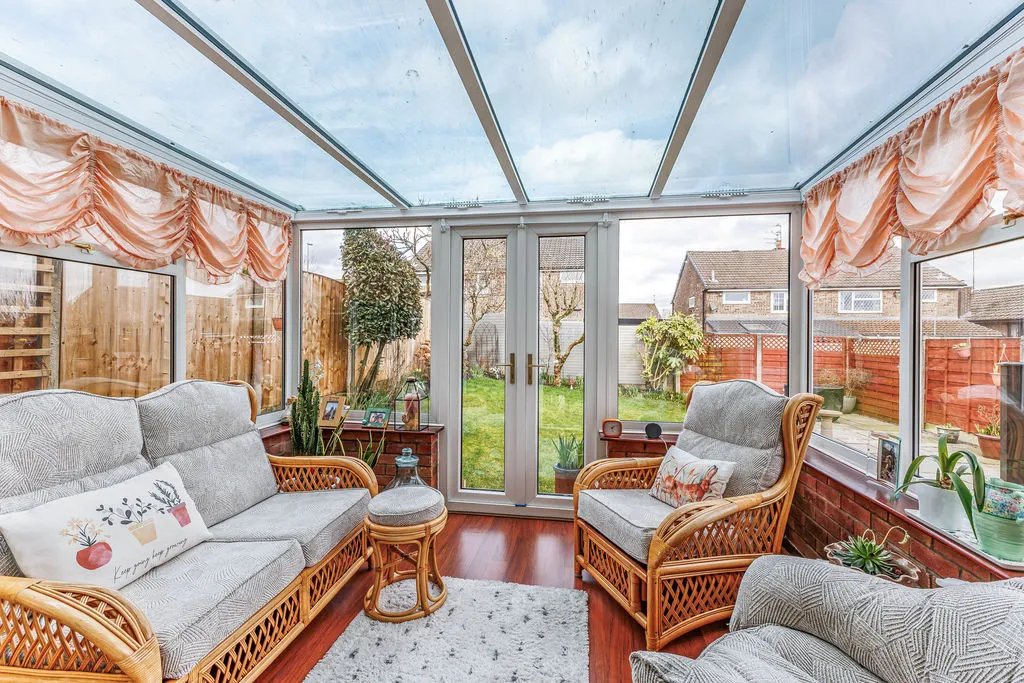 Conway Close Summit, Heywood OL10 4SG, photo 10