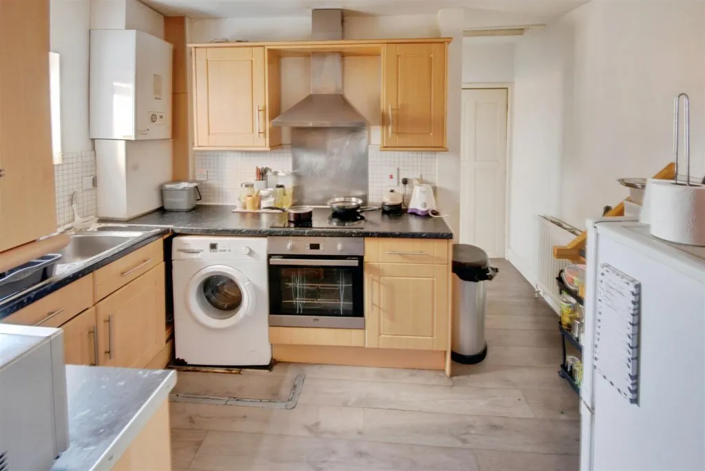 St Albans Road, photo 6